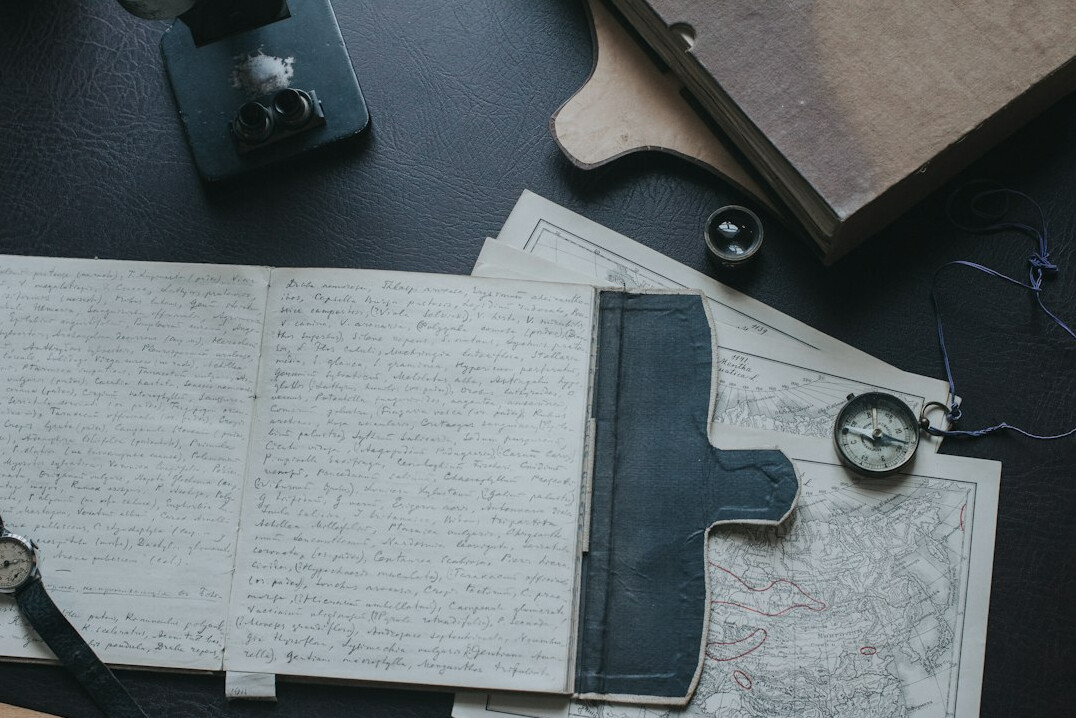 detective story writing setup